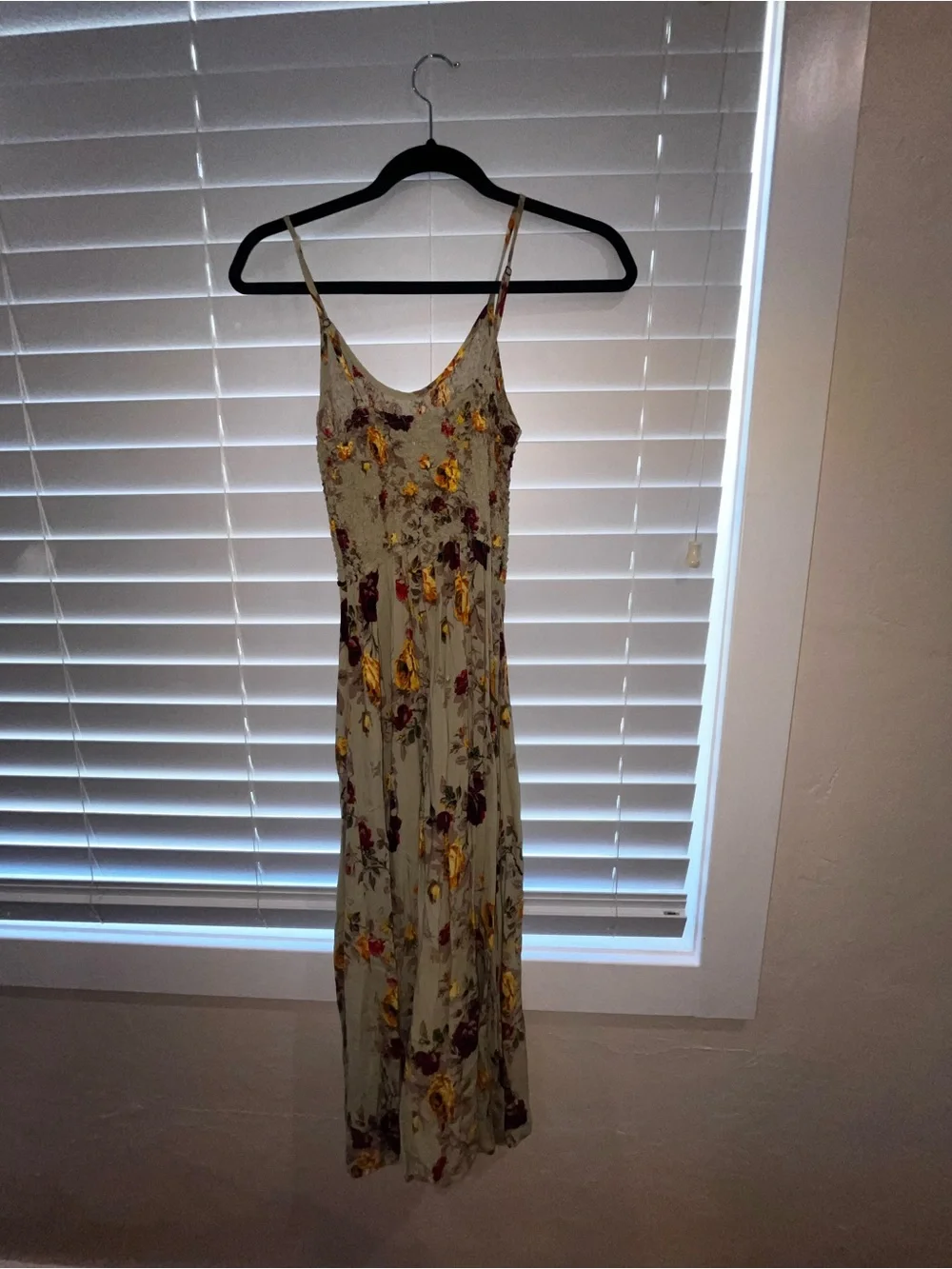 Urban Outfitters flowy cream